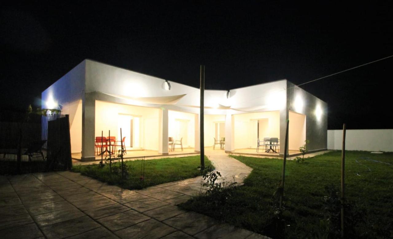 Ishel Trafalgar Zahora Exterior foto
